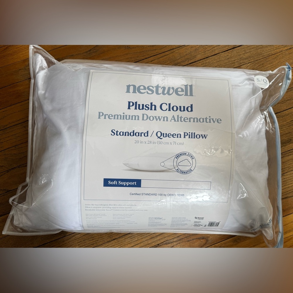 NWOT NESTWELL Plush Cloud Pillow Premium Down Alternative Soft Support